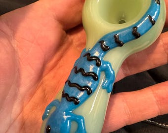 Glass Pipe Lizard Hand Pipe Bowl Lizard 4.5” Pipes Girly Pipe Pipe Unique Pipe