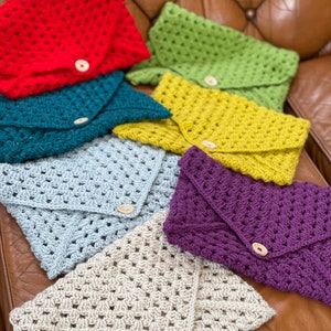 Crochet tablet sleeve. Tablet pocket. Tablet protector