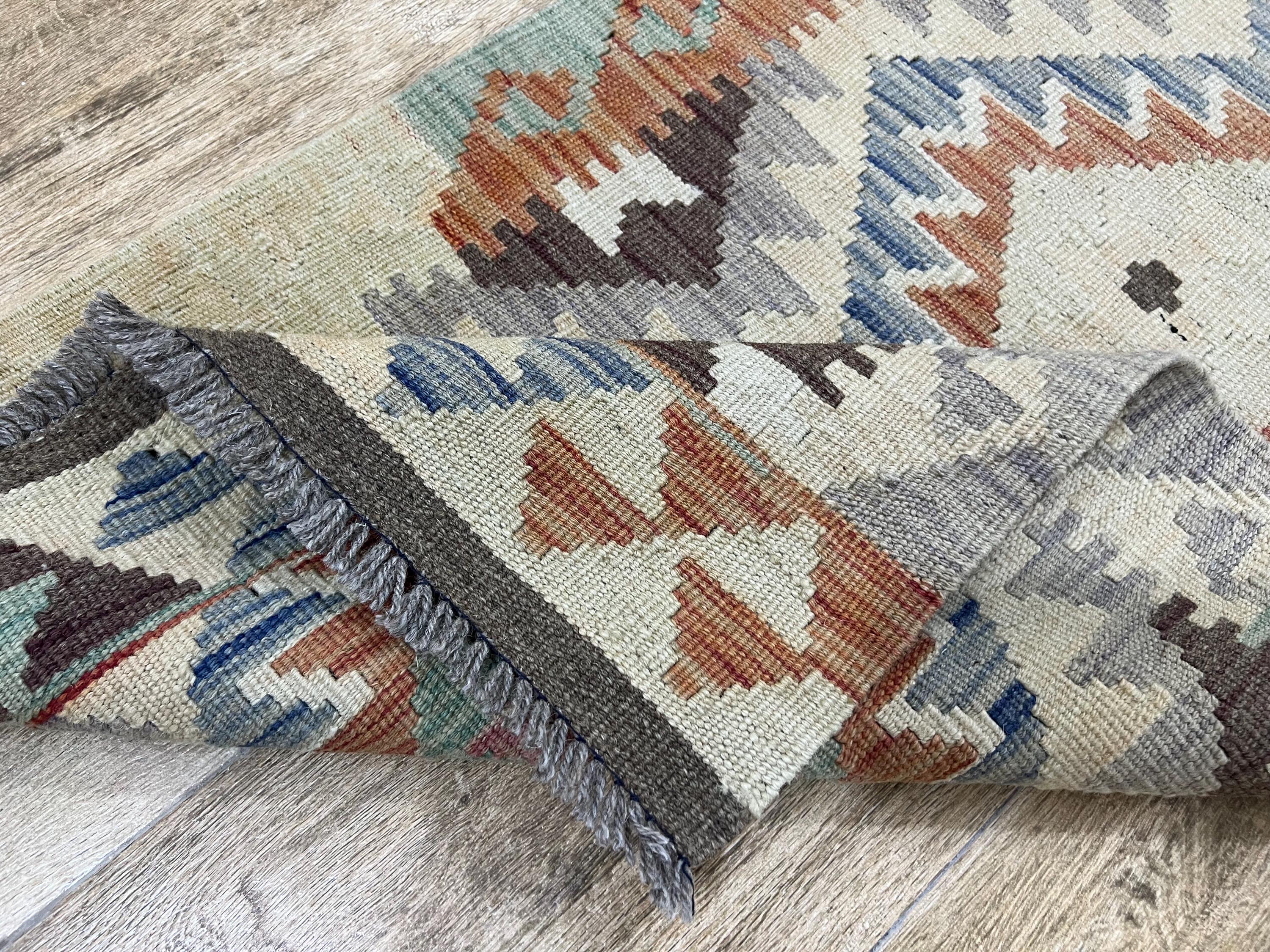 ハンドメイドのアフガンキリムランナーラグ、天然ウール 200 x 60 cm