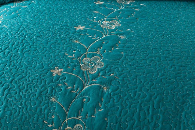 3 Piece Lightweight Bedspread Quilt Set Embroidered Bedspreads Etsy