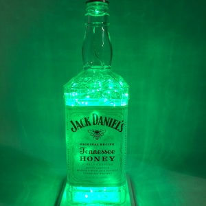 Jack Daniels Honey LED Liquor Lamp with Remote Control/Portable/Personalized Label Available/Whisky Lamp/Whiskey Bottle/Man Cave/Accent Bar