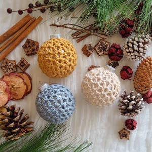 Crochet Christmas Bauble Pattern PDF, Crochet Christmas Ornament Pattern, Crochet Holiday Ornaments, Crochet Ball Ornament Pattern image 6