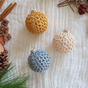 Crochet Christmas Bauble Pattern PDF, Crochet Christmas Ornament Pattern, Crochet Holiday Ornaments, Crochet Ball Ornament Pattern image 7