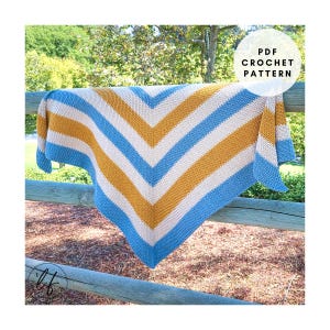 Crochet Triangle Shawl Pattern, Crochet Shawl Wrap Pattern, Moss Stitch Crochet Shawl Pattern, Color Block Crochet Shawl