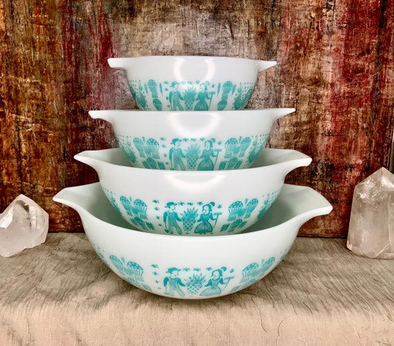 Pyrex Butterprint Cinderella Mixing Bowls Amish Butterprint Turquoise on White Nesting Bowls Set of 4 All White With Turquoise Etsy