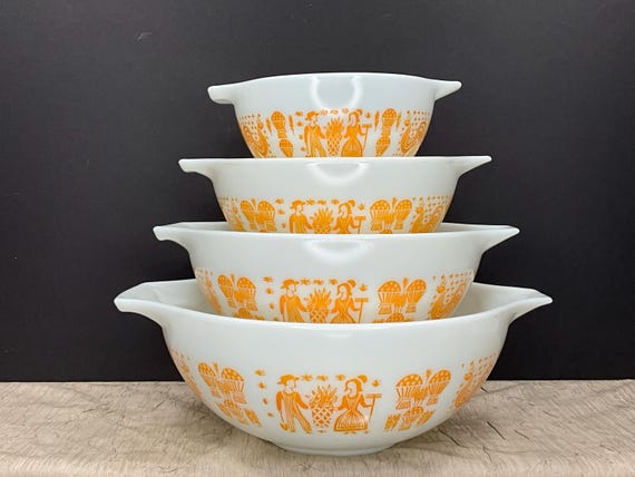 Vintage Pyrex Pumpkin Butterprint Cinderella Mixing Bowls, Set of