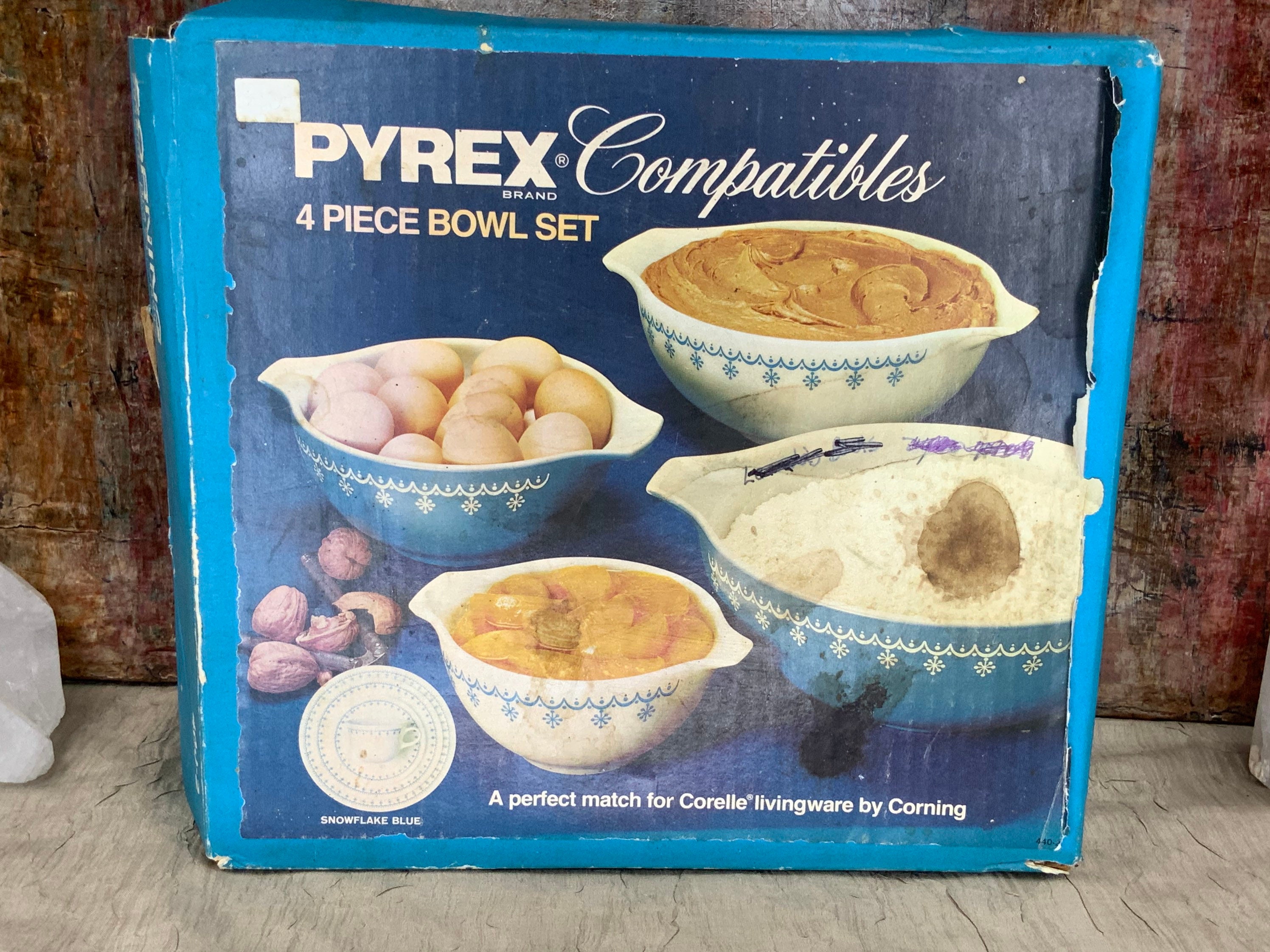 Vintage Pyrex Snowflake Blue Garland, Cinderella Set of 4