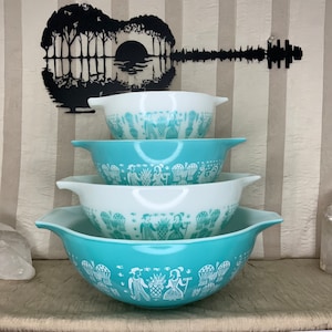 Vintage Pyrex Butterprint aka Amish Cinderella Mixing Bowls Nesting Bowls, Set of 4, Pyrex, Turquoise Butterprint Amish, Made in USA