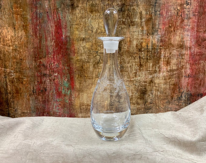 Vintage Heisey Decanter, Moonglo Cordial Decanter Stem5040, Etched