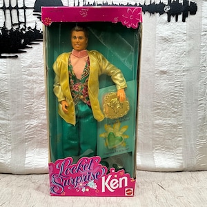 Barbie Ken Locket Surprise 12” doll, brunette hair tan skin, fragrance gift, #10964, c1993