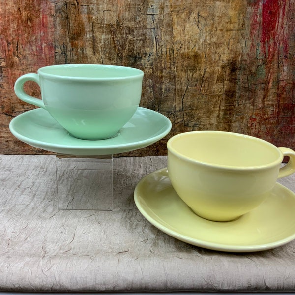 Vintage Russel Wright, Iroquois China, Cup and Saucer 4 Piece Set, 1950s Pastel Green Yellow Cup and Saucer Set, Coffee House Hot Brew MCM