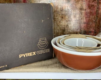 Vintage Pyrex Americana Mixing Bowl Set: Fall Colors, New in Box