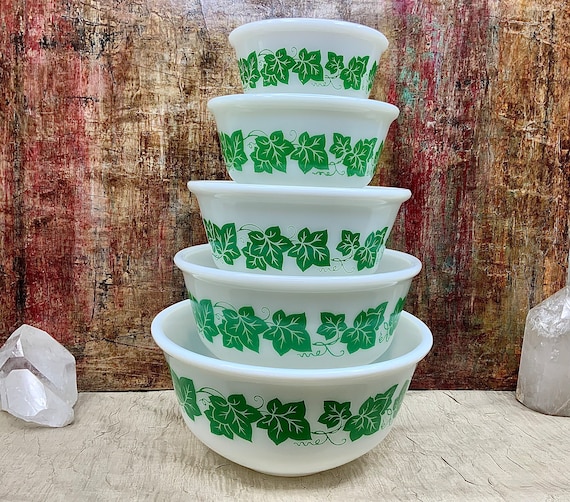 Vintage Hazel Atlas Green Ivy Mixing Nesting Bowls, Original