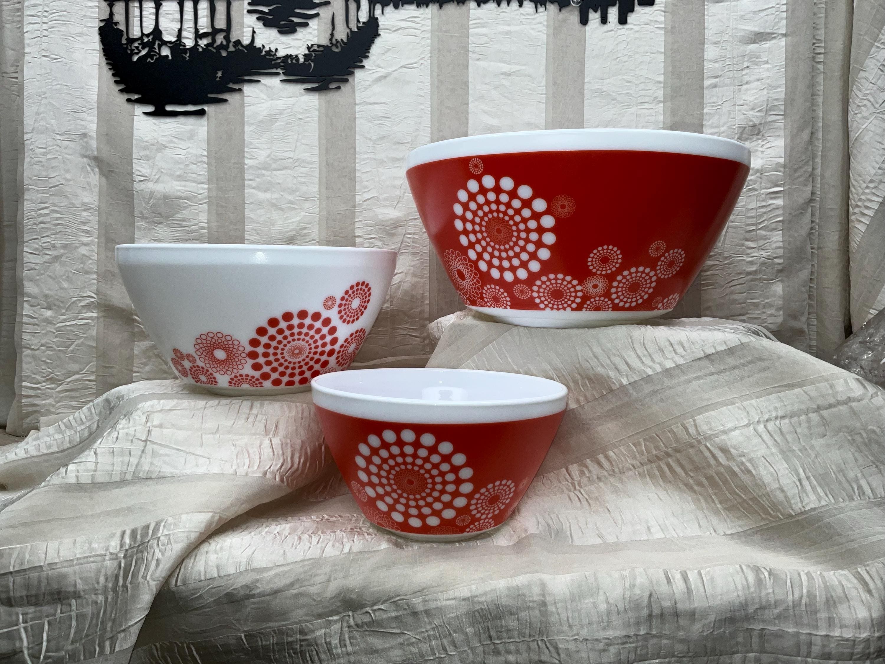 Pyrex Vintage Charm Bowls - Etsy