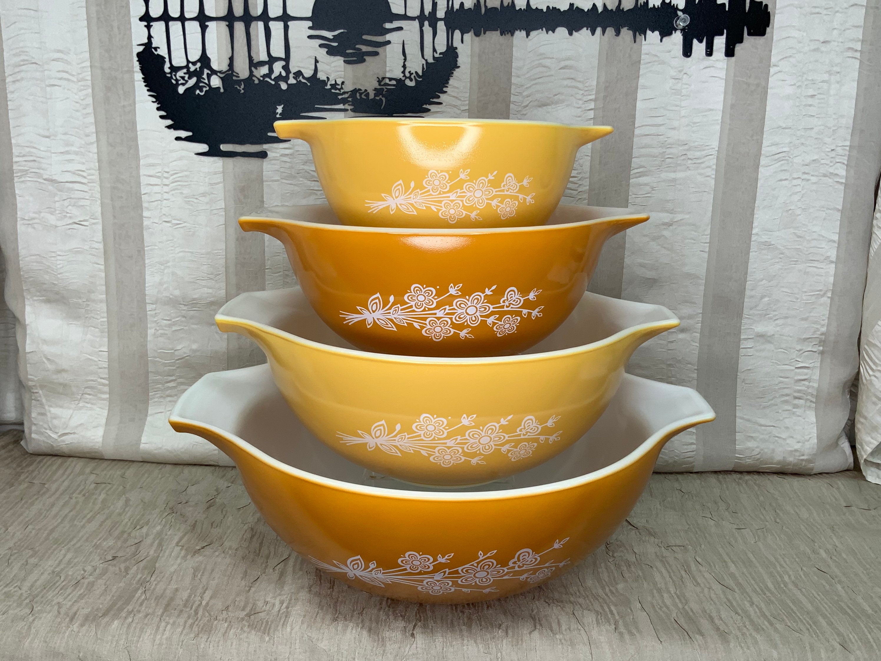 パイレックス　黄色　イエロー　バタープリント　アーミッシュ　ミキシングボウル パイレックス黄色イエローバタープリントアーミッシュミキシング