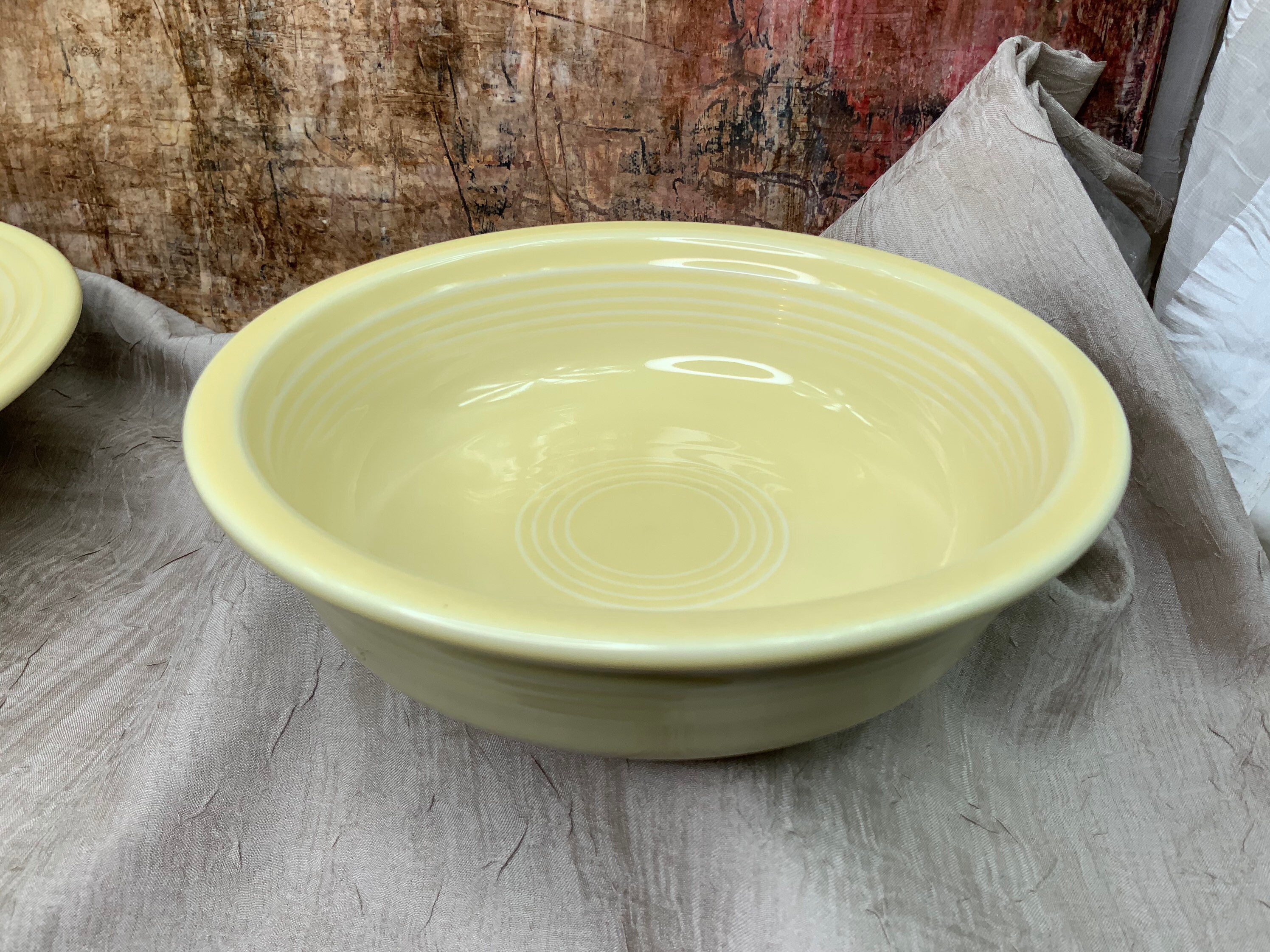 Vintage Fiestaware Yellow 5 Piece Place Setting, Dinner Vintage Fiestaware Yellow 5 Piece Place Setting, Dinner
