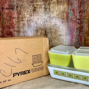 Vintage Pyrex Verde Autumn Floral Casserole Set: Promotional Pattern