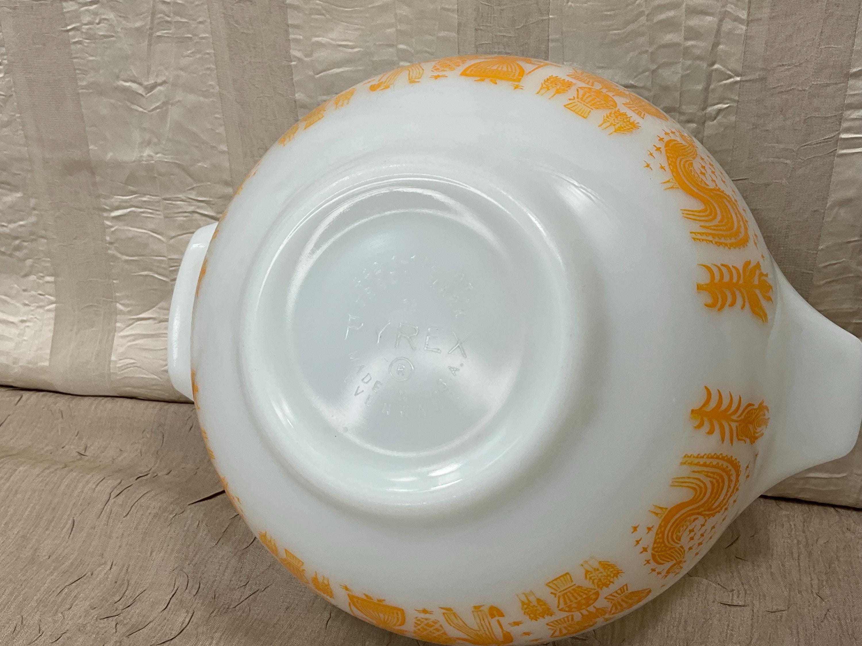 Vintage Pyrex Pumpkin Butterprint Cinderella Mixing Bowls, Set of