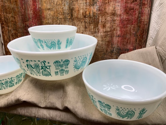 Vintage Pyrex Butterprint Mixing Bowl Set, Turquoise on White