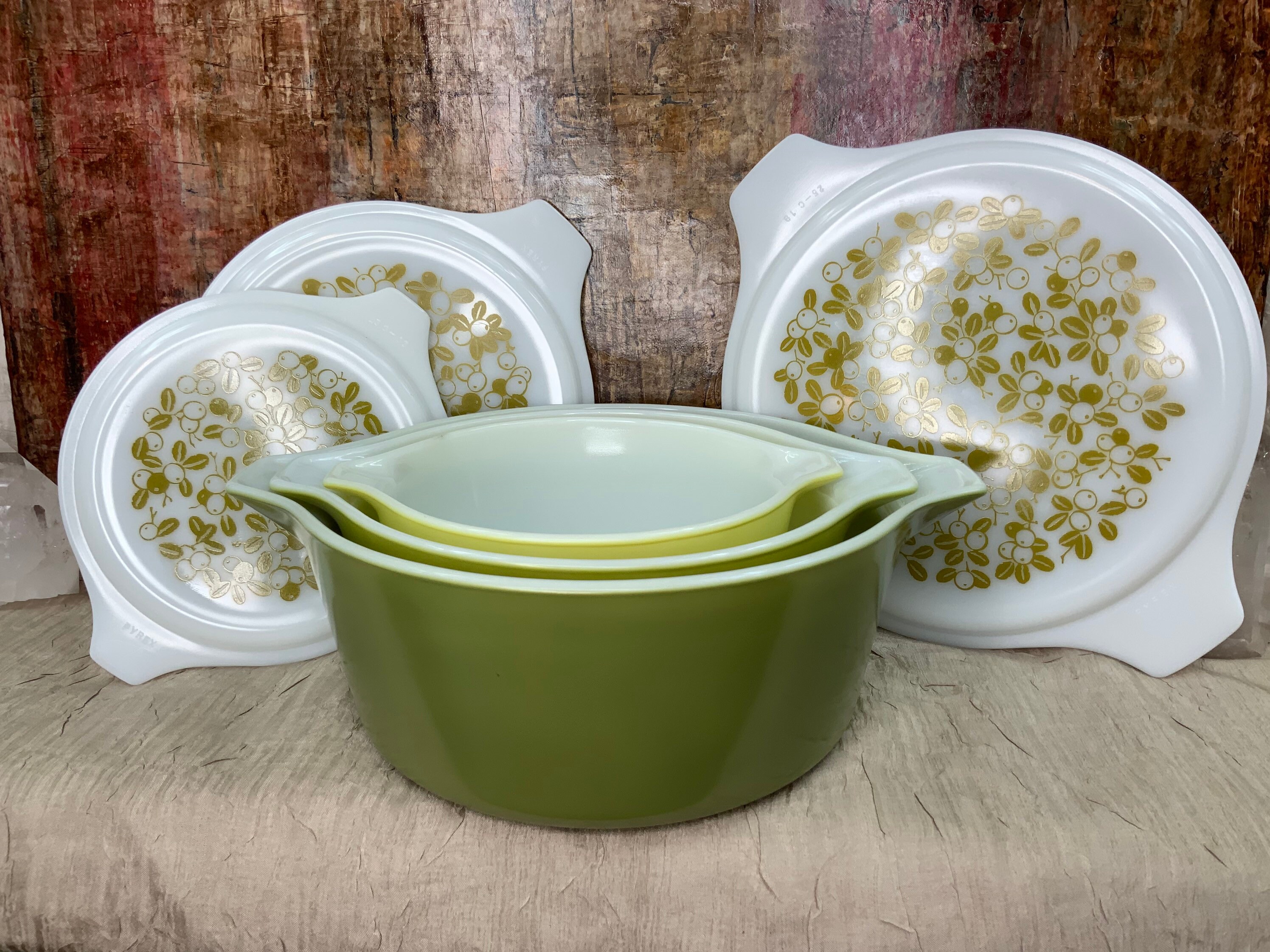 Vintage Pyrex Verde Casserole Set, Olive Motif, Opalware Lids, NIB