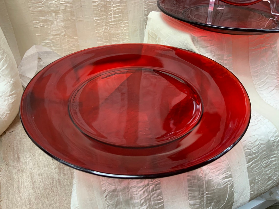Vintage Arcoroc Classique Ruby Red 9 Dinner Plates Set of 4 | Etsy