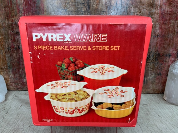 Vintage Pyrex Friendship Casserole Set, New in Original Sealed Box, 470-45,  3 Piece With Opalware Lids, 471, 472, 473 