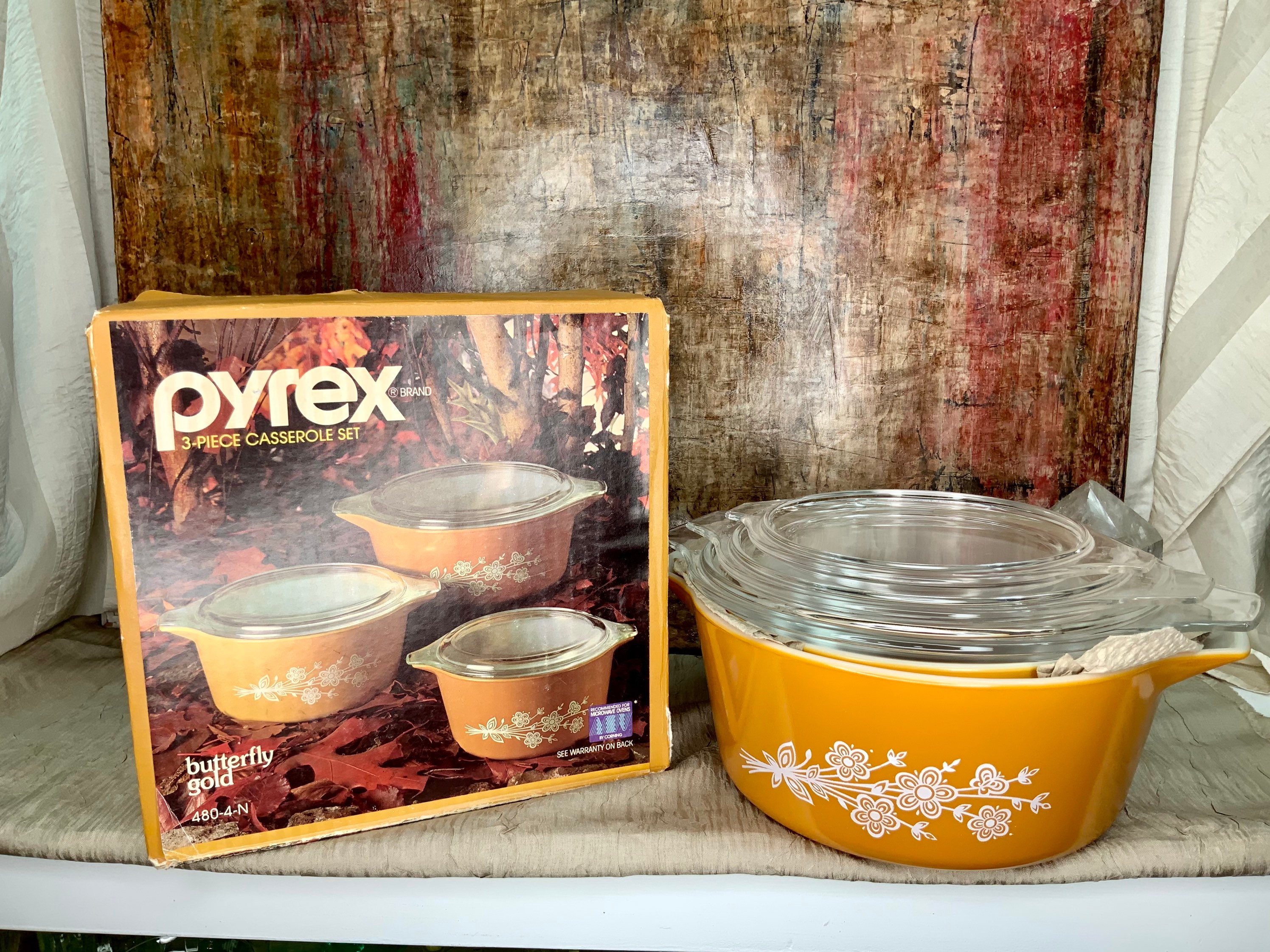 Old Pyrex Butterfly Gold キャセロール pretty