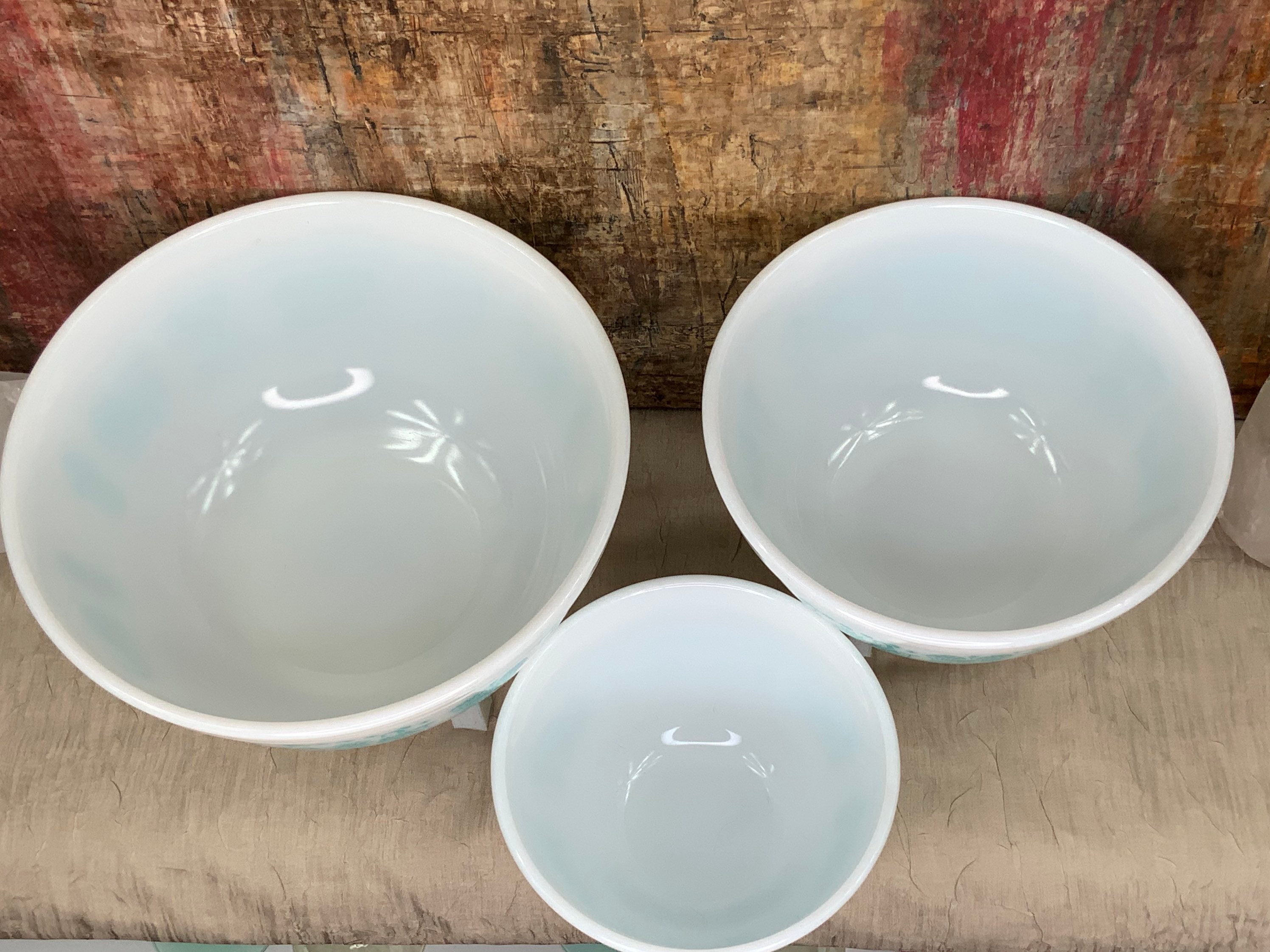 Vintage Pyrex Butterprint Mixing Bowls, Set of 3, Turquoise Amish