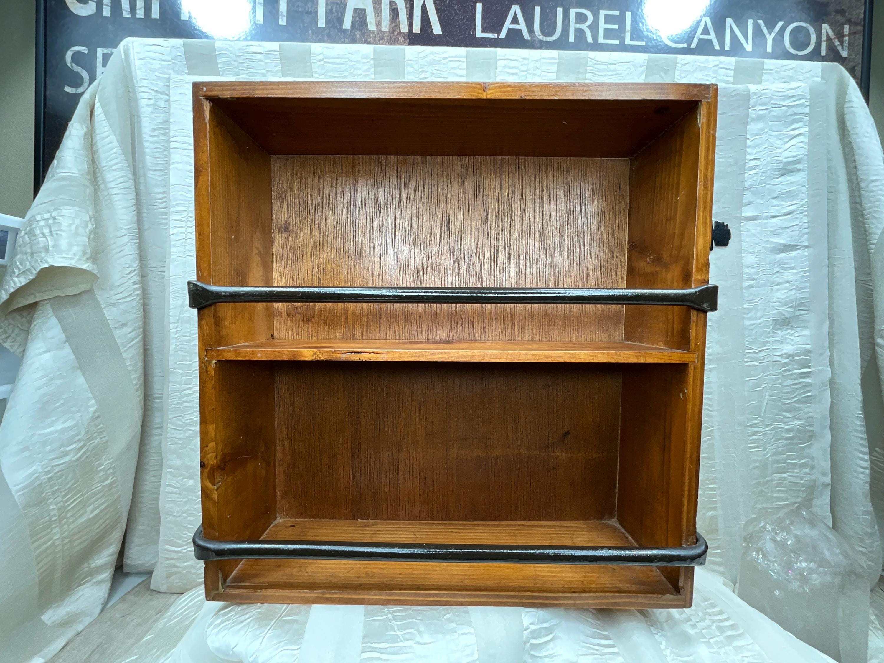 ヴィンテージ glass shelf Vintage 2 Tier Glass Shelf - Etsy