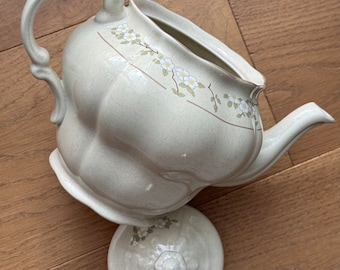 Vintage Royal Doulton Teapot, Lambethware 1983 - Somerset , Made in England