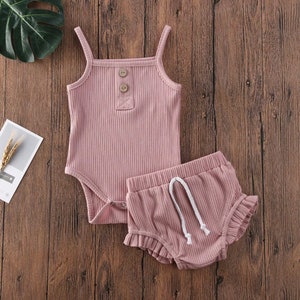 Cute baby girl ribbed MAUVE TWO PIECE outfit, top and shorts, baby summer outfit, baby girl spring outfit, bloomer outfit