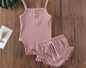 Cute baby girl ribbed MAUVE TWO PIECE outfit, top and shorts, baby summer outfit, baby girl spring outfit, bloomer outfit