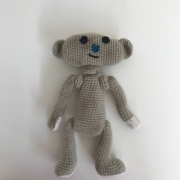 Beary Bear Crochet pattern. 25cm tall. Resembles a character in the video game ROBLOX. It is a PATTERN ONLY, not an actual toy!