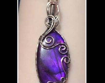 Purple labradorite pendant in solid copper