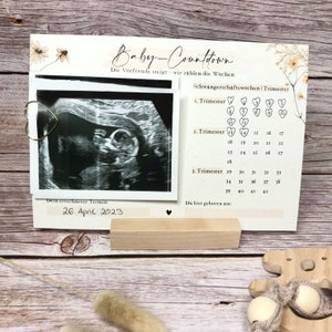 Baby-Countdown Postkarte | inkl. Kartenhalter und Herz-Heftklammer gold