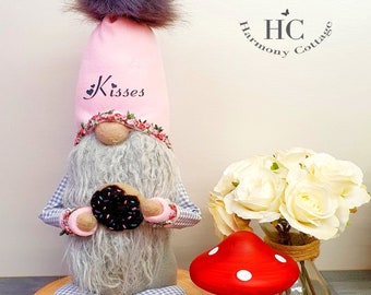Flowerpot Gnome Dwarves Cheeky Gnome Goofy Trolls Grinning Bobble Hat Gnome House Plants Mini Gnome Cute Dwarf Funny Handmade UK