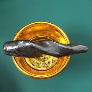 leklai phraya Saming Lek lai healing stone amulet for protection 43 grams