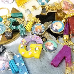 Llaveros de letras personalizables de Fire Emblem, regalo hecho a mano personalizado, amuletos de la serie Fire Emblem, regalos personalizados de Fire Emblem