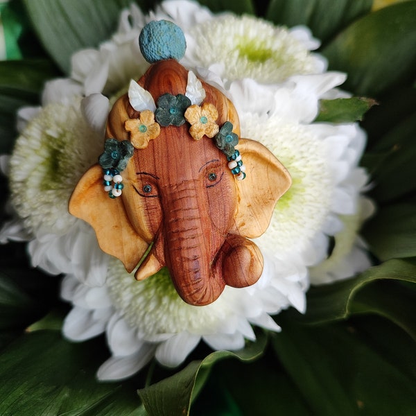 Wooden Ganesha pendant Carved Ganesha face necklace Wooden elephant god Ganesha jewelry Indian elephant