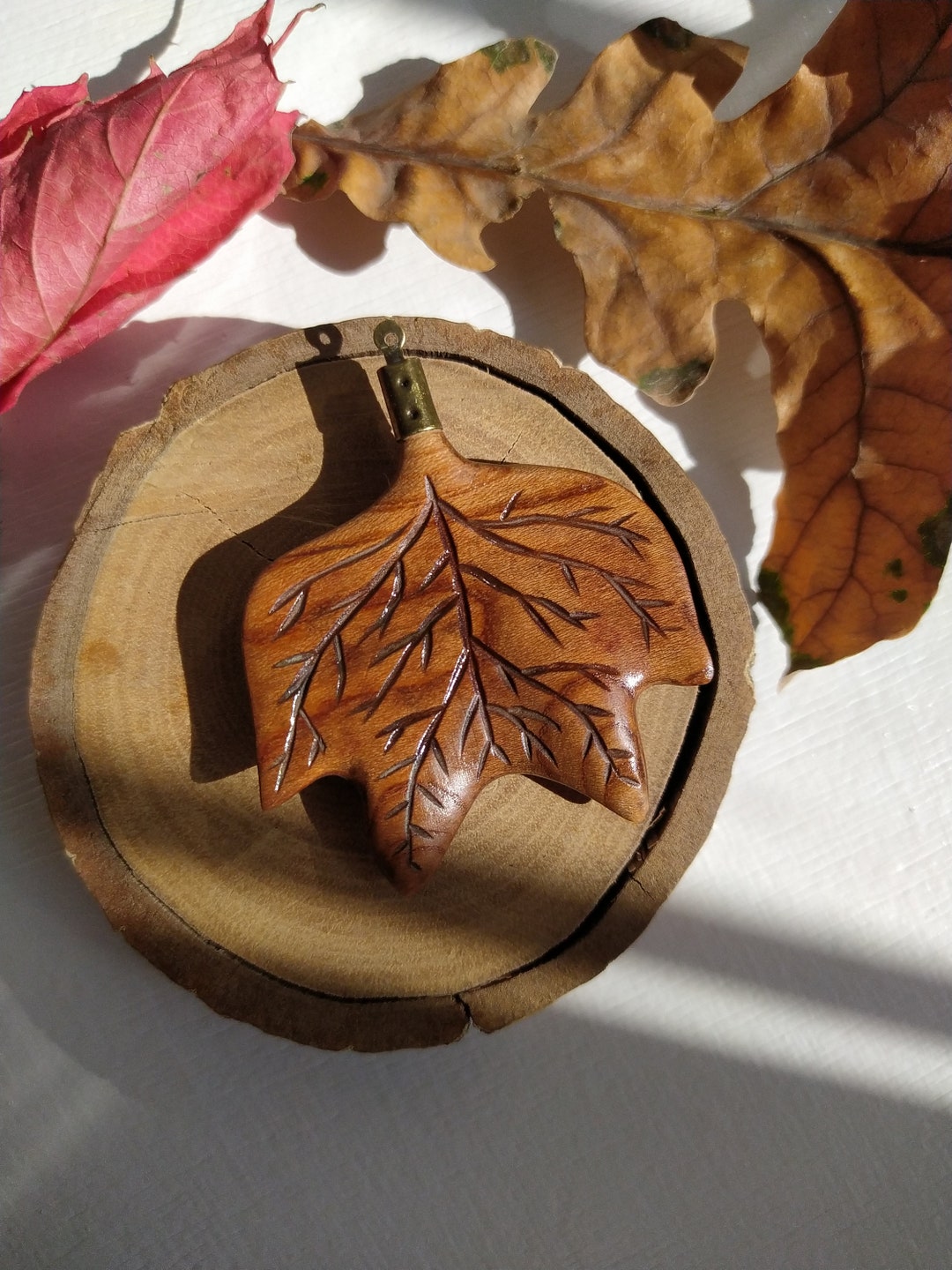 Wooden Leaf Necklace Hand Carved Leaf Pendant Botanical Jewelry Tulip ...