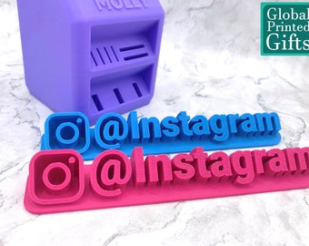 Social Media Desk Plaque 3D Printed | Custom Wording, Personalised, Facebook, Snapchat, Twitter, Twitch, Instagram, Youtube, Title Banners