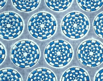 抽象柄の青い生地、ブロックプリント生地（1ヤード単位）、インド綿生地、縫製、ドレス、キルティング、室内装飾、カーテン用の花柄生地