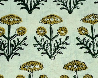 Tela estampada en bloques de color beige y verde, cortada a medida. Tela para costura, confección, acolchado y tapicería. Tela de algodón indio con estampado floral.