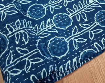Edredón Kantha azul índigo, edredón de algodón, edredón floral, manta Kantha, colcha, edredón tamaño king, edredón bohemio, cubrecama acolchado, edredón con estampado de bloques