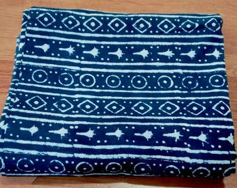 Indigoblauwe Indiase blokprintstof, stof met geometrische print, op maat gesneden, jurkstof gordijnquiltstof, indigostof, naaistof