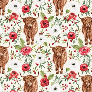 Tela floral navideña de vaca de las Tierras Altas color crema, cortada a medida, Cate and Rainn, Holly and Pine, algodón acolchado, lona, satén y bambú.