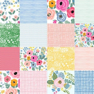 以下が含まれることがあります： ピンク、ブルー、グリーンの色合いのさまざまな花柄が特徴の、パッチワークキルトのデザイン。キルトは9つの正方形で構成されており、それぞれ異なるパターンになっています。パターンには、水玉模様、ストライプ、ギンガムチェック、花柄プリントが含まれています。