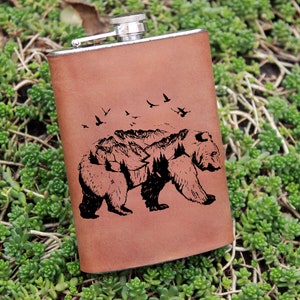 Engraved flask, Gift for groomsmen, Leather flask, Birthday gift for him, Personalized gift flask, Hip flask with engraving, Flask for groom