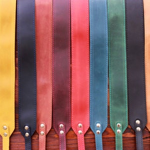 Bracelet d’appareil photo en cuir - Cadeau de gars personnalisé - Accessoires technologiques Cadeaux technologiques 2020, Cadeaux de photographe, Reflex numérique / reflex, Cadeaux de Noël 2020