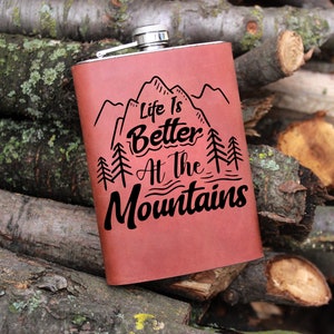 Leather flask, Groomsman Gift, Personalized Flask Set for Men- Custom Engraved Leather Hip Flask, Flask for man, Groomsmen Gifts, Guy Gift